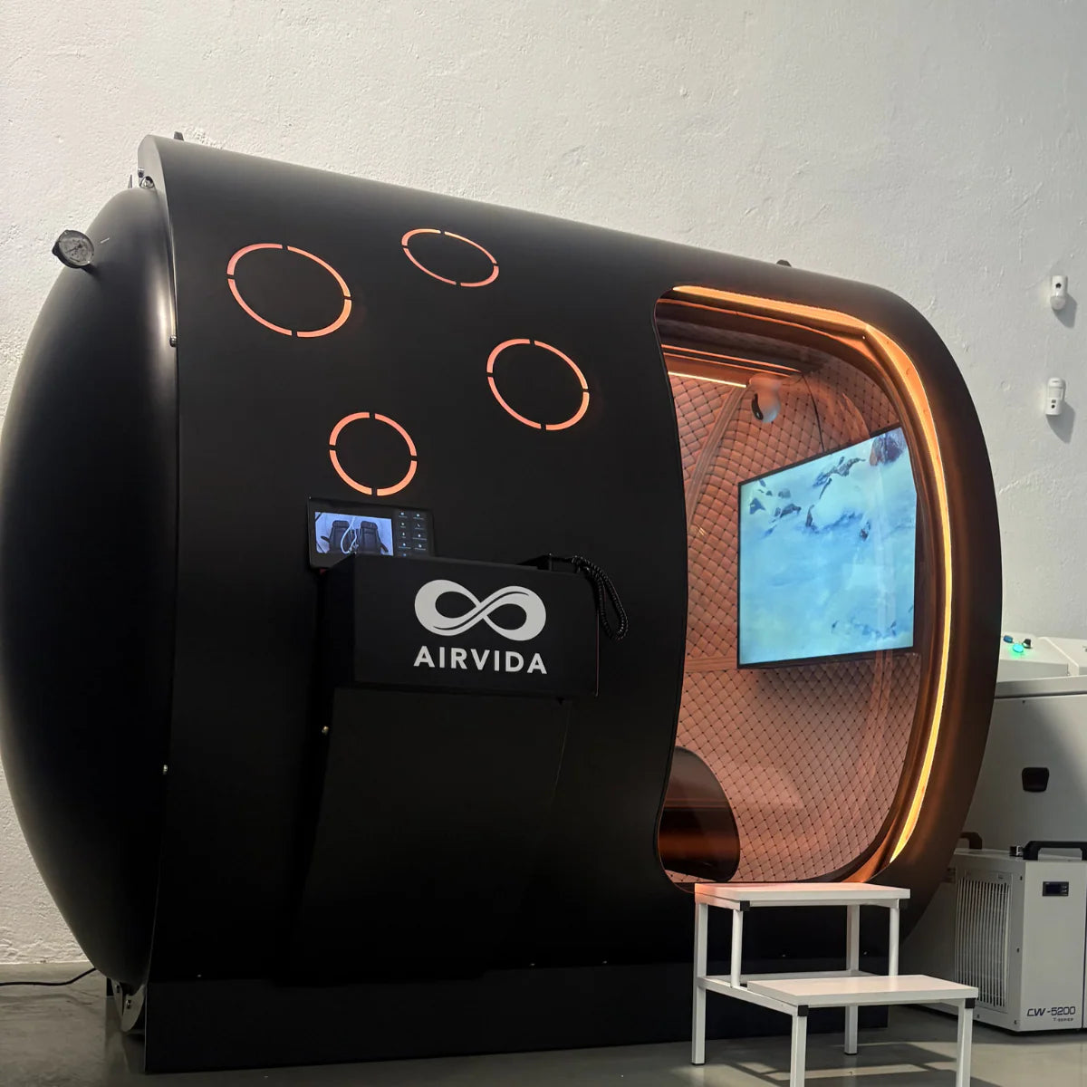 Airvida Hardshell Hyperbaric Chamber 2.0 ATA 2 Person orange