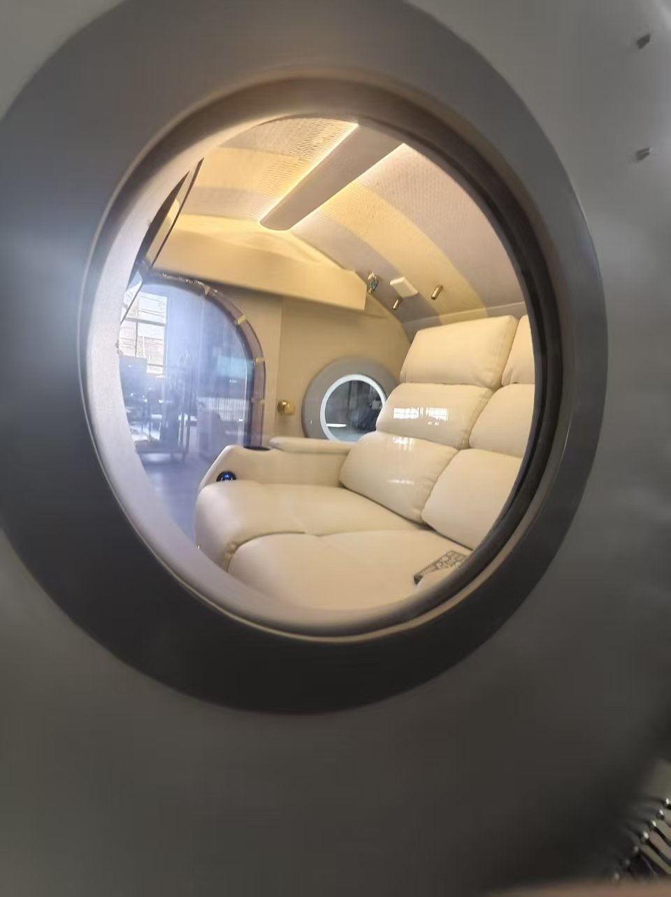 Celligen Shell Hard Shell Hyperbaric Oxygen Chamber