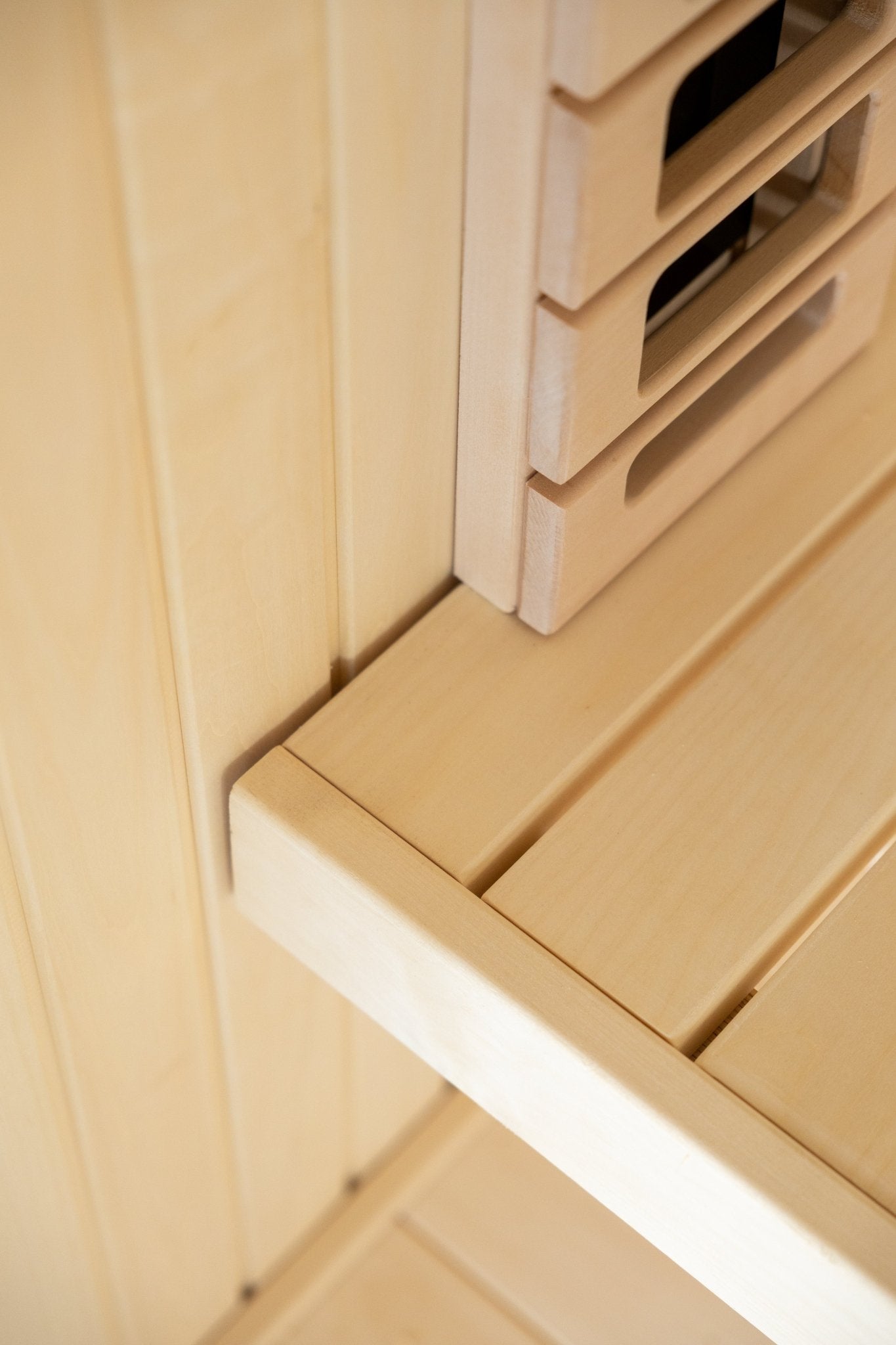 Saunamo Aura 150 2-Person Full-Spectrum Infrared Sauna